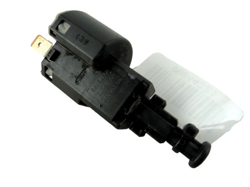interruttore SWIATLA STOP OPEL ASTRA G 09 132 299