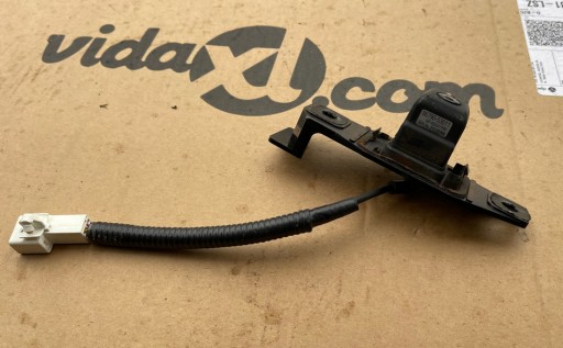 Lexus is iilift 10-12 камера заднего вида 220d 250 86790-53011