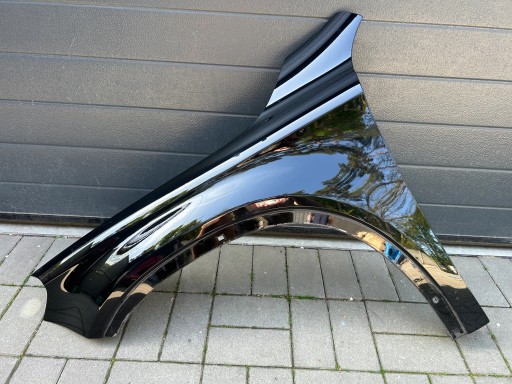 Mercedes GLA W156 błotnik lewy przód b ładny A1568810101