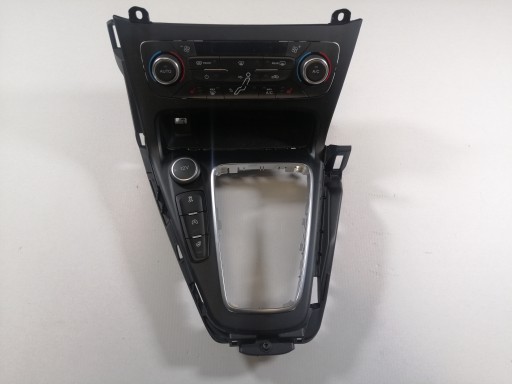 F1ET-18C612-DJ - Focus MK3 St панель кондиционера f1eb-A044H83-CJW