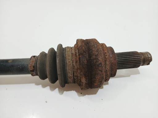 poloos pravý záď BMW E61 306D3 X DRIVE MANUAL OE 7572431 (0000543)