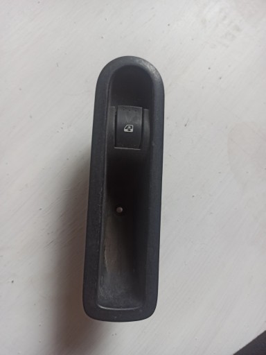RENAULT MODUS 5D 05r. - PANEL okna levý záď 156013870