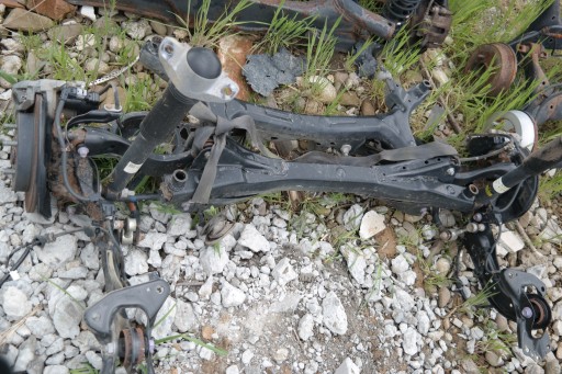 Lexus ux балка задня сани люлька підвіска