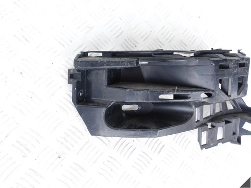 PORSCHE MACAN 95B holder support bumper left rear part