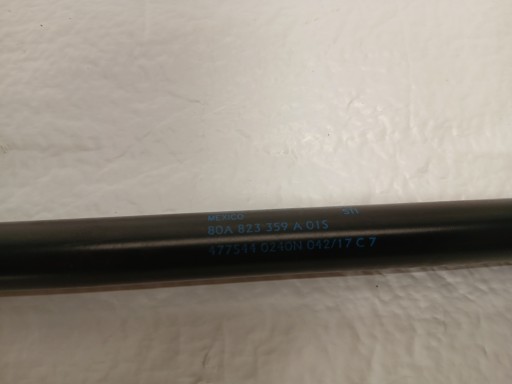 AUDI Q5 80A ammortiseur du capot gauche droite 80A823359A 80A823359C