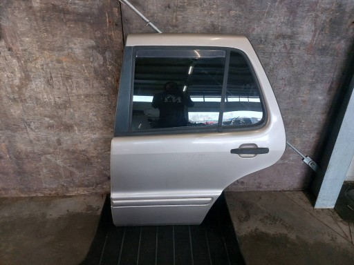 ПОВНІ ДВЕРІ ЗАДНІ ЛІВІ MERCEDES ML I W163 LOCK LIFT