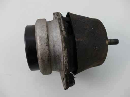 PORSCHE CAYENNE 9P 7L 4.5 T engine mount left