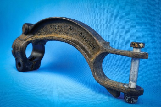 Widelec amortizera Audi A4 A5 A6 A7 8K0413038L
