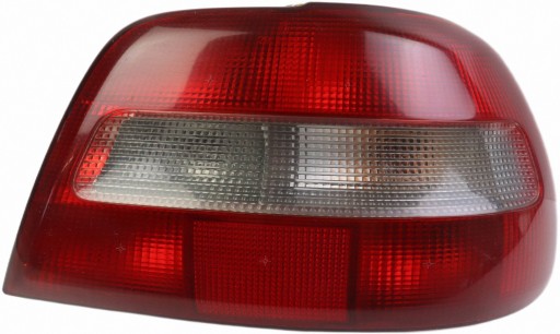 VOLVO V40 and light rear right rear part PRZEDLIFT EUROPA 29262002