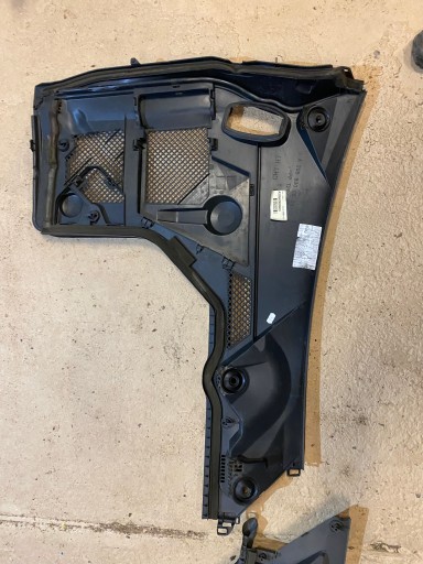 A2058300503 A2058300603 - ЛЕВОЕ ОКНО ЕС MERCEDES W205 C-CLASS