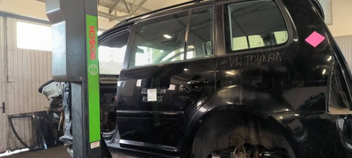 Tür links heck L041 VOLKSWAGEN TOURAN und