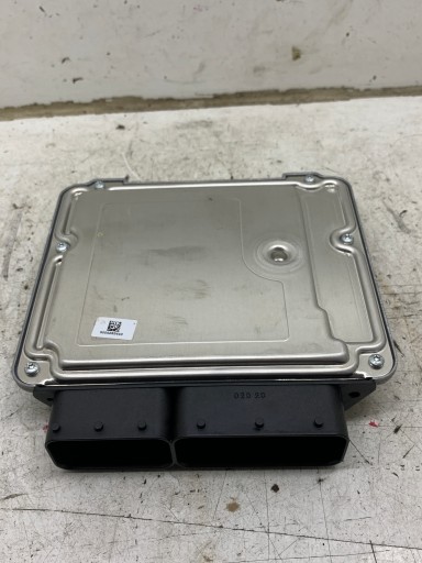 computer control unit of the engine 8518477 BMW X3 F25 2.0 D