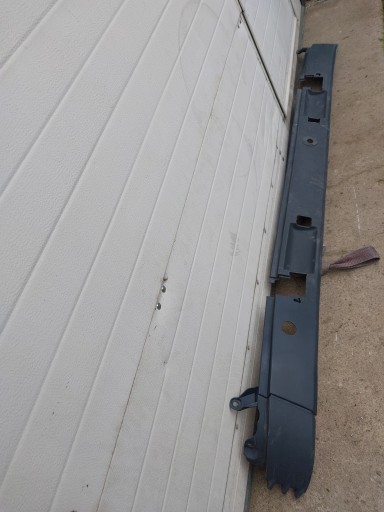 84234835 - Volvo fh 5 оригінальний козирок