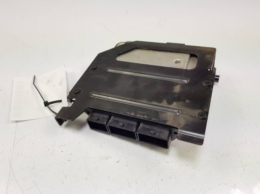 computer des motors ECU 8200726880 RENAULT LAGUNA III