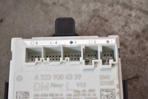 IDEALNY module control unit door MERCEDES W206 X254 1