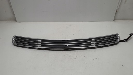 MERCEDES C W203 решітка впускний капот 2038800205