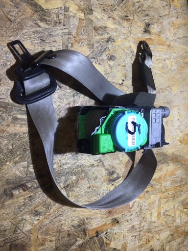 AUDI A5 8T ремінь безпеки передній 8t0857705