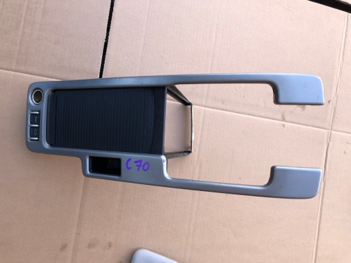 ТУНЕЛЬ ДЕКОР НАКЛАДКА РОЛЕТНА РОЗЕТКА ZAPA VOLVO C70 II 06-09