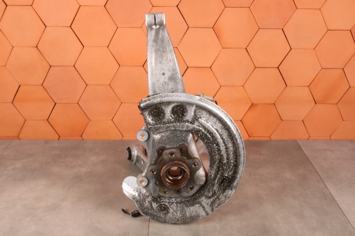 BMW 5' G30 G31 swing arm of the pivot right front XDRIVE 6884386
