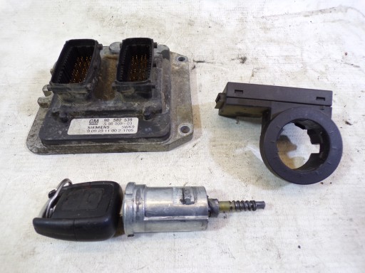 Montaggio STARTOWY OPEL ZAFIRA A 1.8 90582539