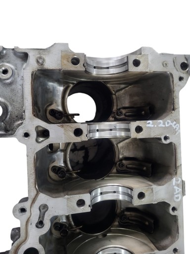 Blok a motrot toyota corolla verso avensis t25 2.2 d-cat 2AD