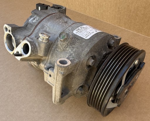 compressor of the air conditioning 5Q0816803K VW SKODA original