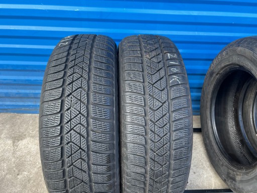 ЗИМОВІ ШИНИ PIRELLI SOTTOZERO 3 215/40/18