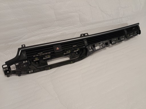 AUDI A5 F5 8W grid air conditioning devices of the dashboard consoles 8W1820902D