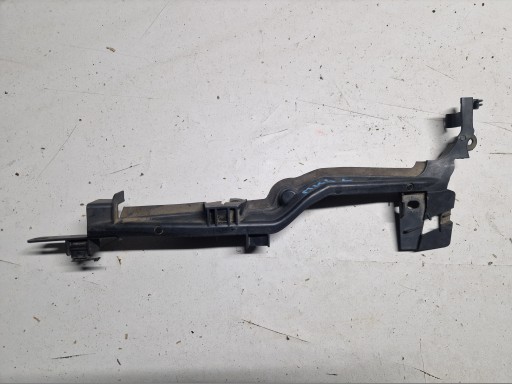 cover of a fender left FORD MONDEO MK4 7S71-A02477-AD