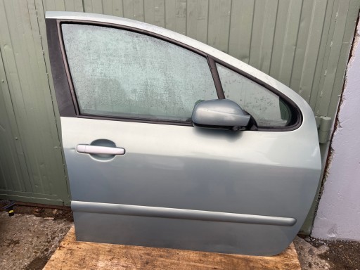 Peugeot 307 sw правая передняя дверь ezsd