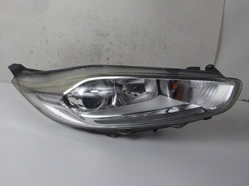 FORD FIESTA MK7 VII LIFT light right front front UK