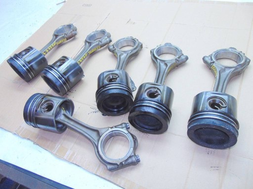 MERCEDES 1824 ECONIC 6.4 98R-поршень + шатун