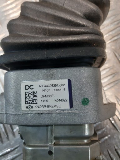 Sensor elektrische Parkbremse MERCEDES ACTROS A0044305281 KNORR-BREMSE