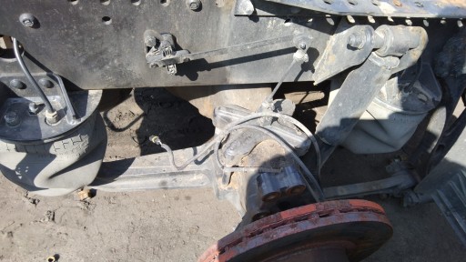 Man tgx delfin подушка кріплення