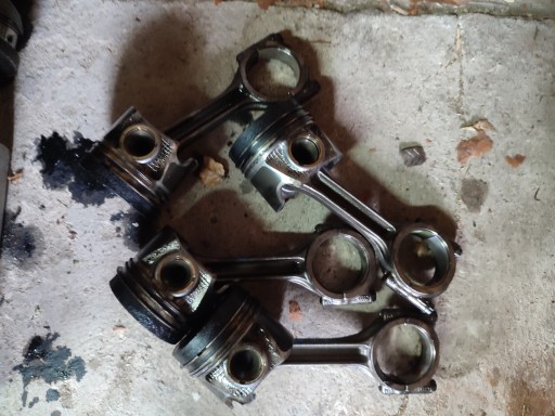 piston connecting rod AUDI A6 C8 A4 B9 2.0 TDI DTP