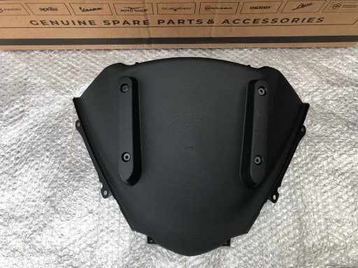 1B0058180000C - Лобовое стекло Piaggio MP3 2018-2021 НОВИНКА