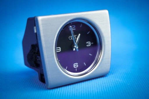Uhr Zeituhr Armaturenbrett konsole Audi A8 S8 4H 4H0919204Q