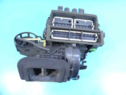 6G9N-19B555-JJ, 6G9N-18D413-AA, - НАГРІВАЧ КОРПУС FREELANDER II 06-14 ЄВРОПА