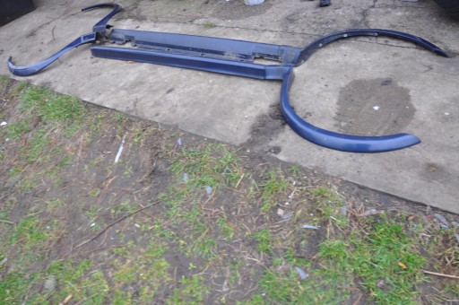 КОМПЛЕКТ БОКОВЫХ НАКЛАДОК ДЛЯ BMW E30 325IX СЕДАН КОМБИ-КУПЕ