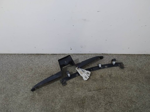 cover supports of the front 7450A172 Mitsubishi Outlander II (2005-2013)