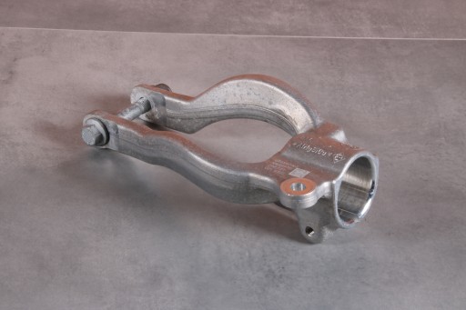 BMW 5 G30 G31 XDRIVE bracket of a shock absorber left front 6865929 24 km !!!