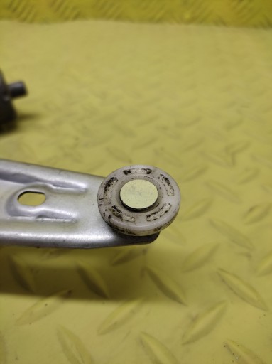 TOYOTA AVENSIS T25 KOMBI window regulator right rear part