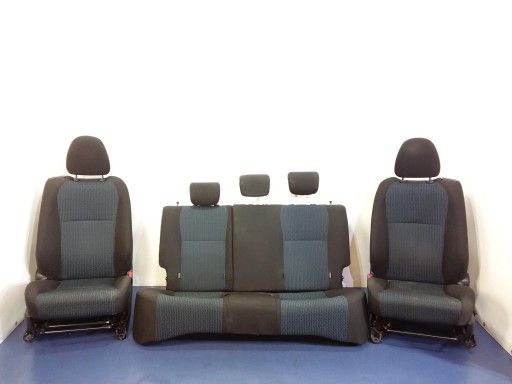 TOYOTA YARIS III 3D СИДІННЯ ДИВАН КОМПЛЕКТ