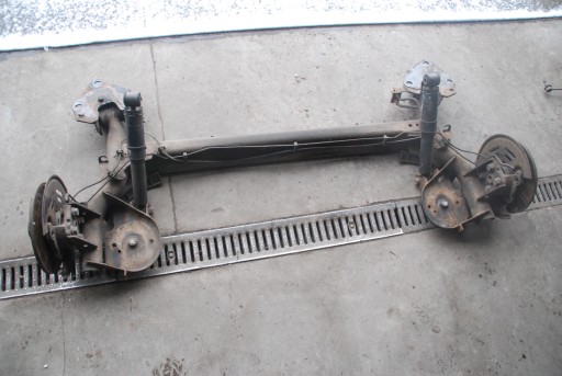 0QNG NV250 - Kangoo 2 ii 3 iii citan ось задняя балка подвески