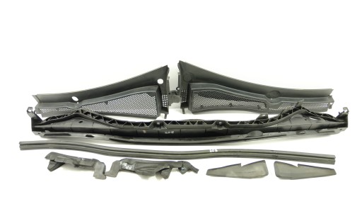 ПЕЖО 208 И ОКНО