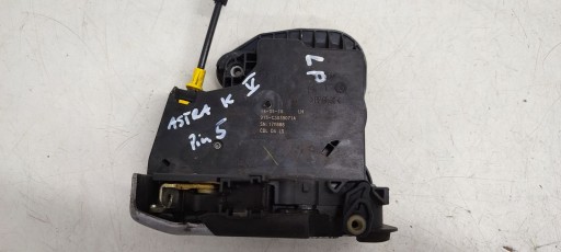 lock door front front left Opel Astra K