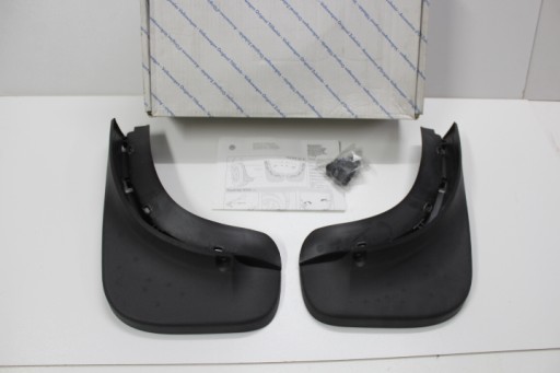 Задние брызговики оригинальные VW TOUAREG 05-2010