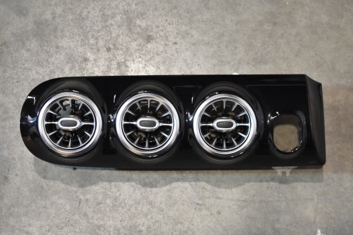 IDEALNE mřížky ventilace DECOR konzoli PIANO LED MERCEDES W177