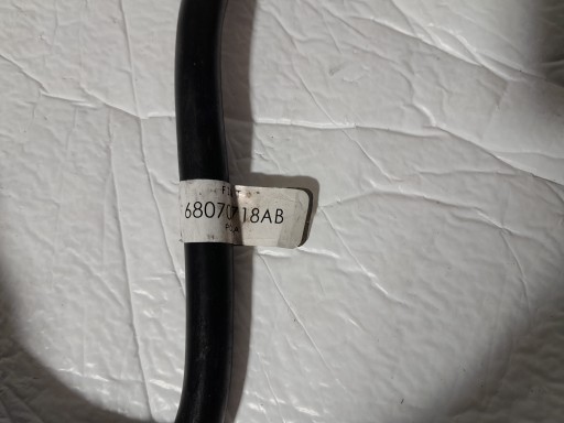 FIAT 500 595 ABARTH LIFT 2018 prijenos cijev crijevo 68070718AB