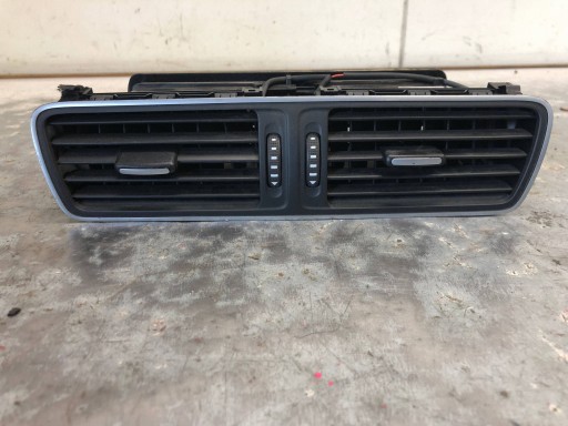lüftungsgitter des lüfters mitte VW PASSAT B7 3C8863100B